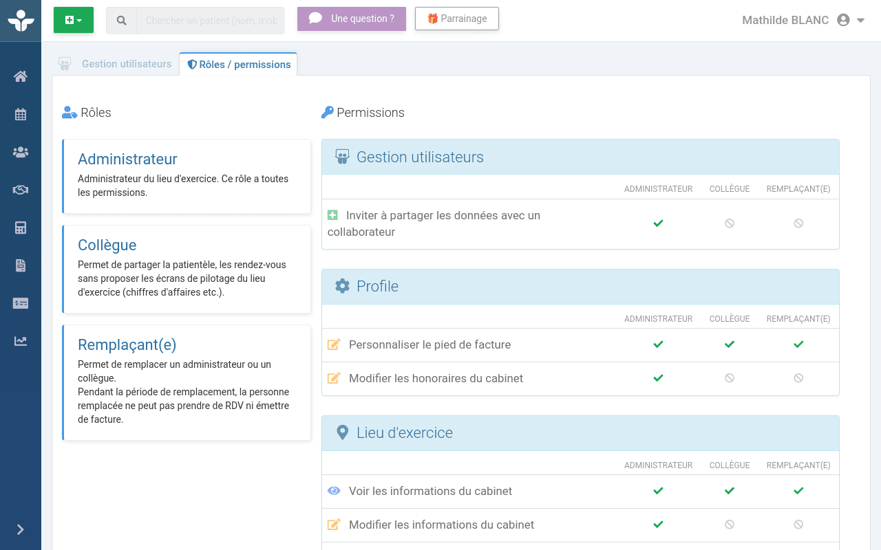 Illustration montrant les rôles et permissions disponibles dans le cadre de la gestion multi-utilisateurs
